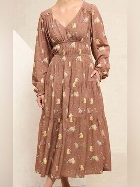 🆕 Her Universe Disney Winnie The Pooh Brown Maxi Dress with Cream Floral Print
